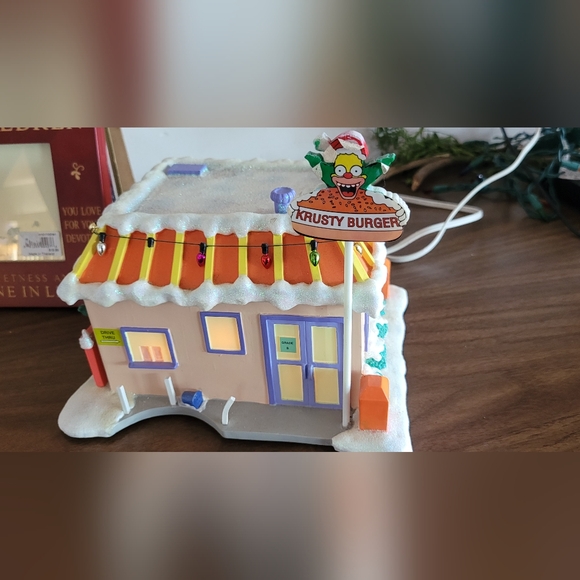 Festive Krusty Burger The Simpson Christman Village Holiday Decor Lights - Picture 1 of 13